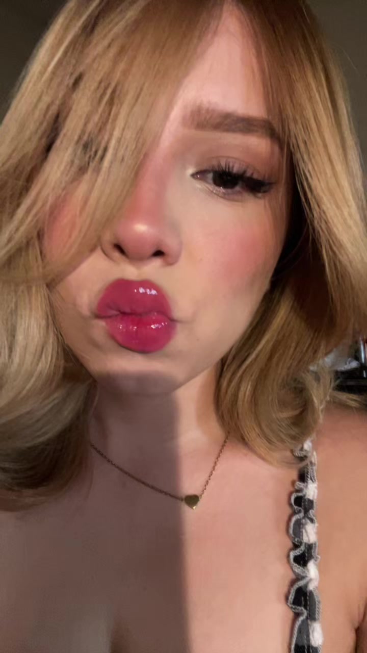 @iamlyndseyy