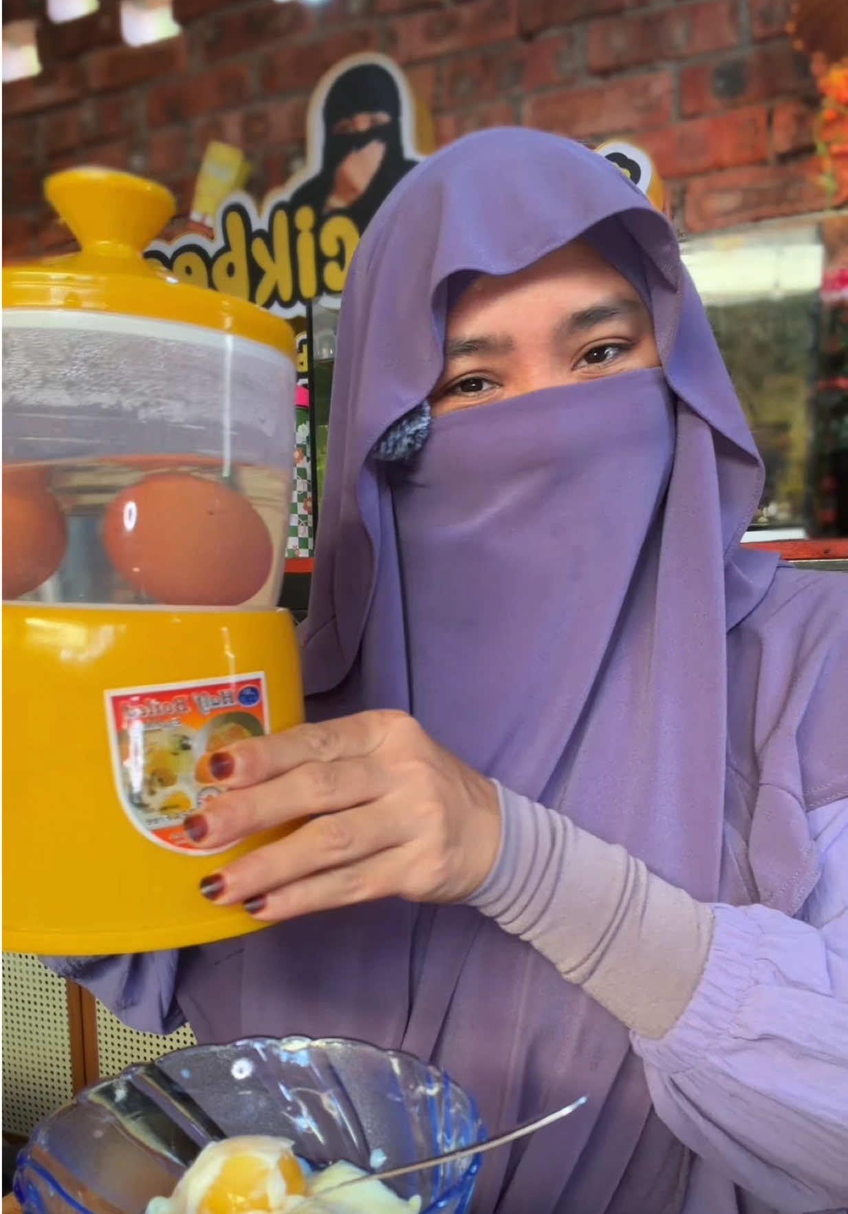 @SyabiebieyHalymm 🐝