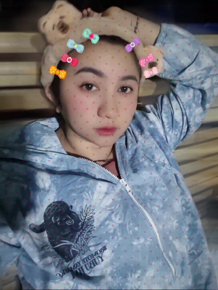 @yully_lay29