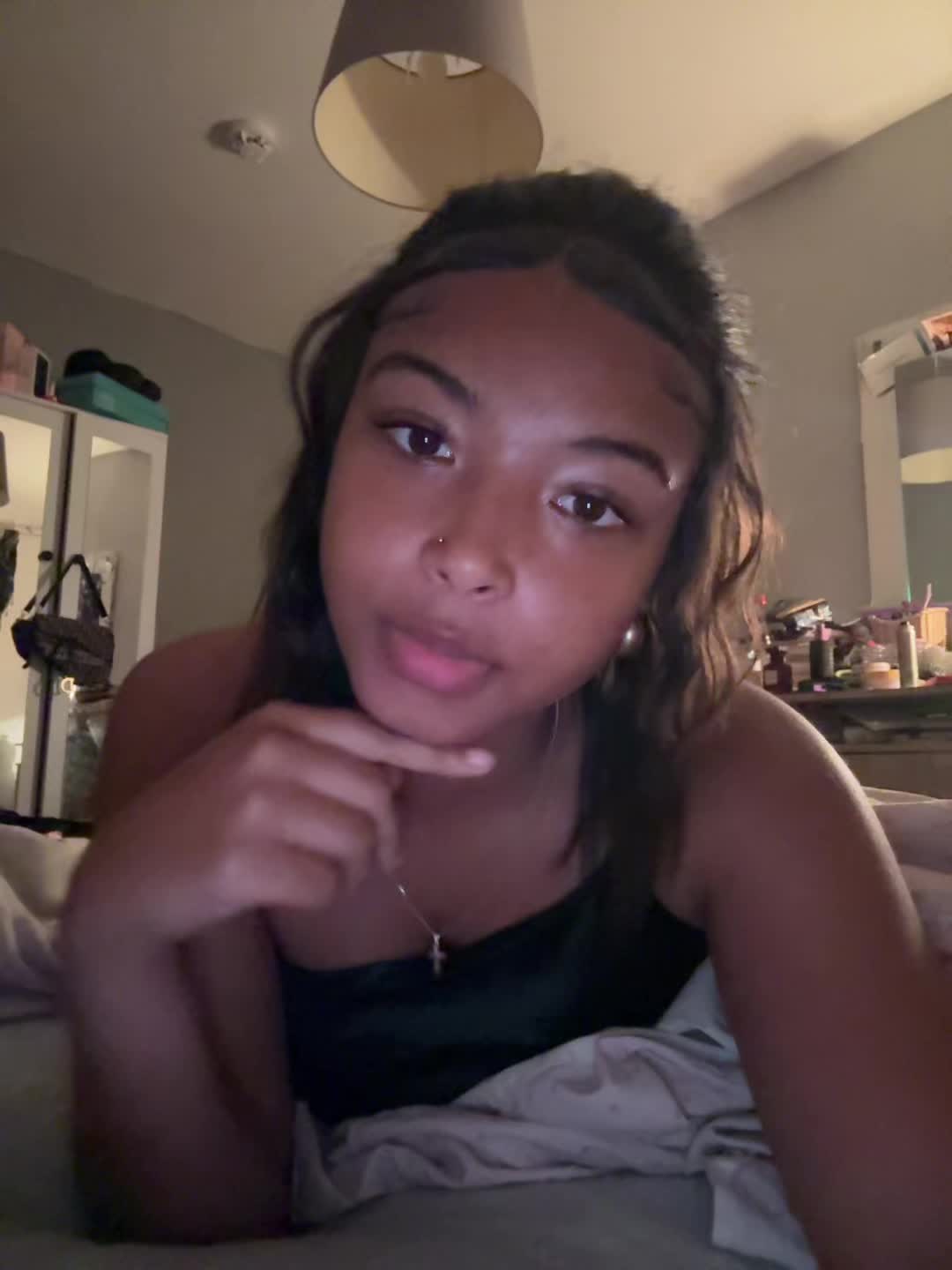 @Emiii