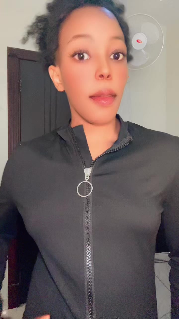 @Dee💕