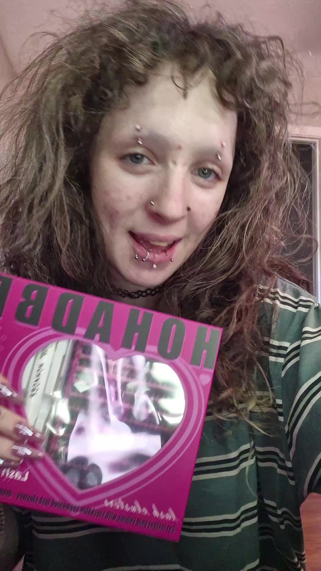 @chloeee
