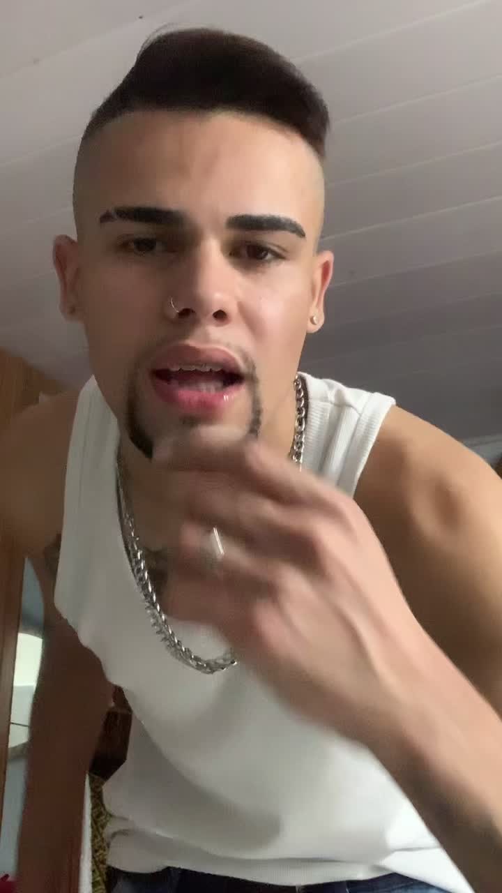 @V̶i̶v̶e̶n̶c̶i̶a̶ ̶ 🏄🏻&zwj;♂️