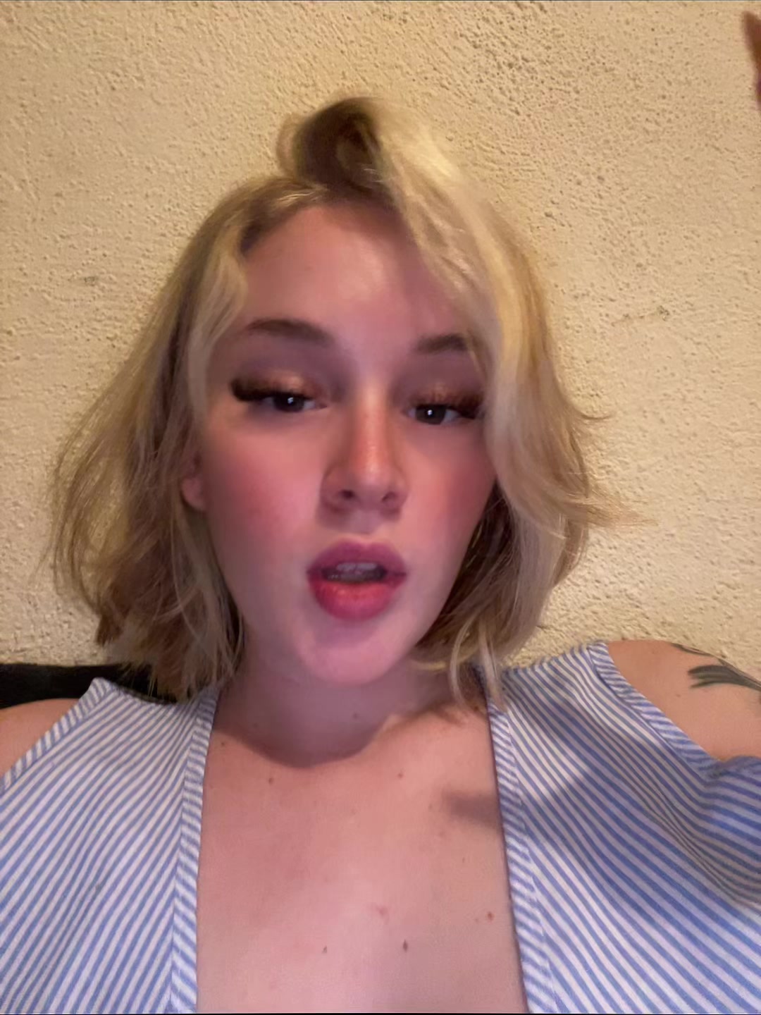 @anacruser_