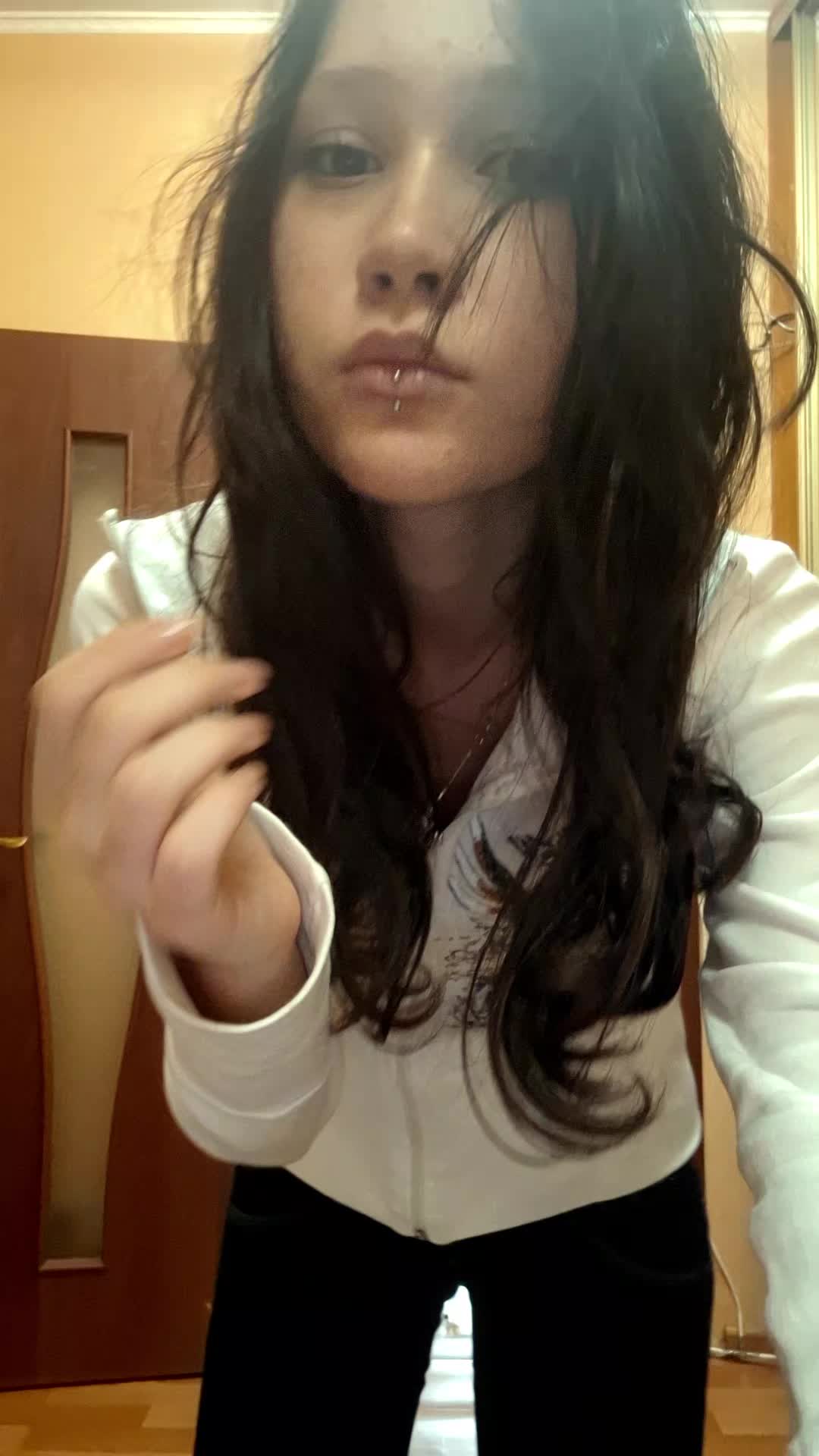 @sunnnyhole࣪ 𓏲ּ ᥫ᭡ ₊ ⊹ ˑ ִֶ 𓂃