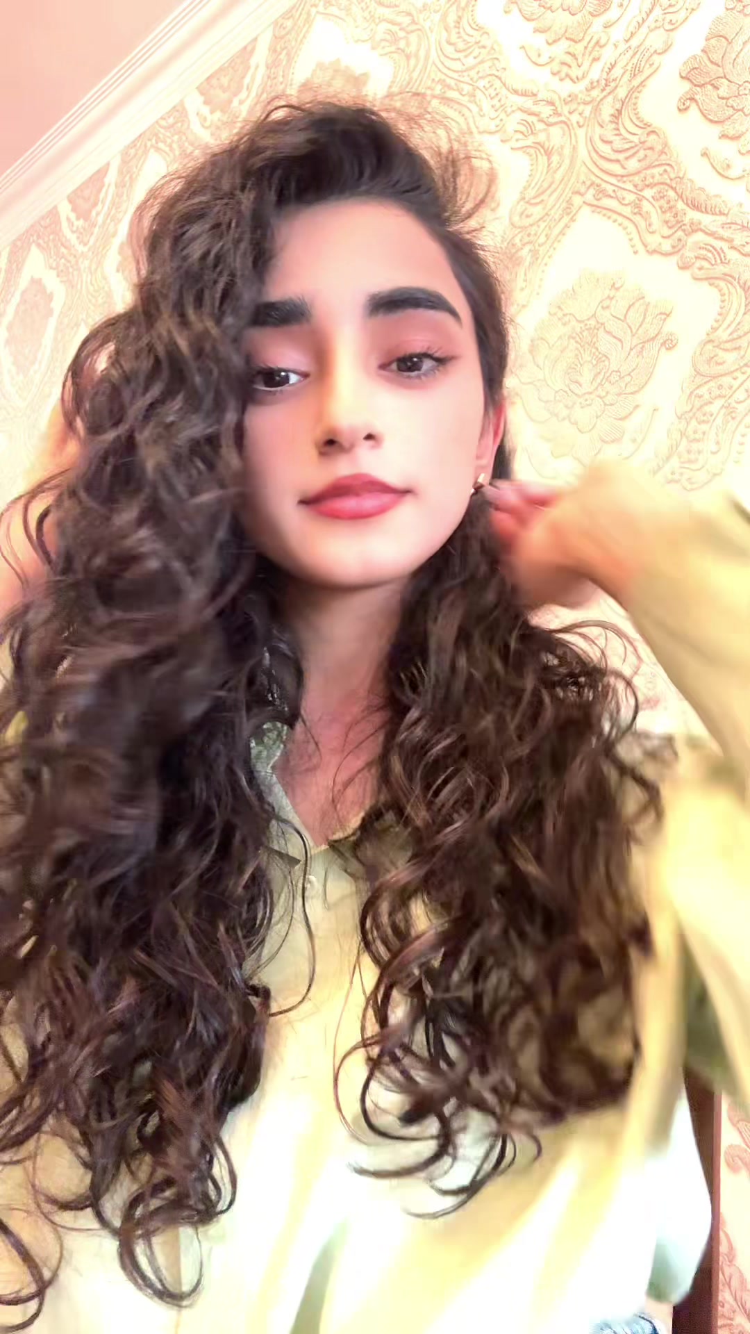 @Aydan🌟