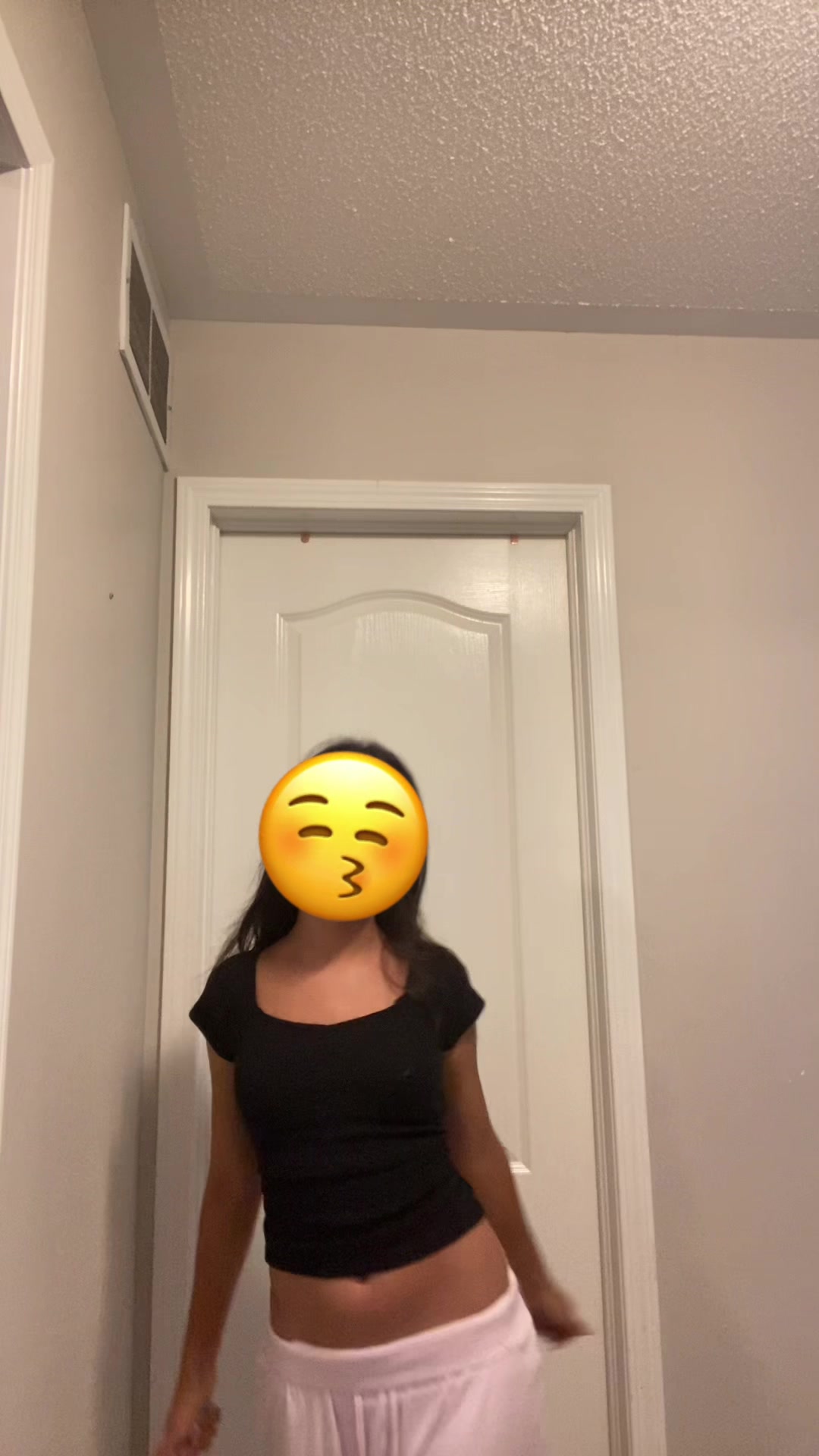 @faceless_twinss