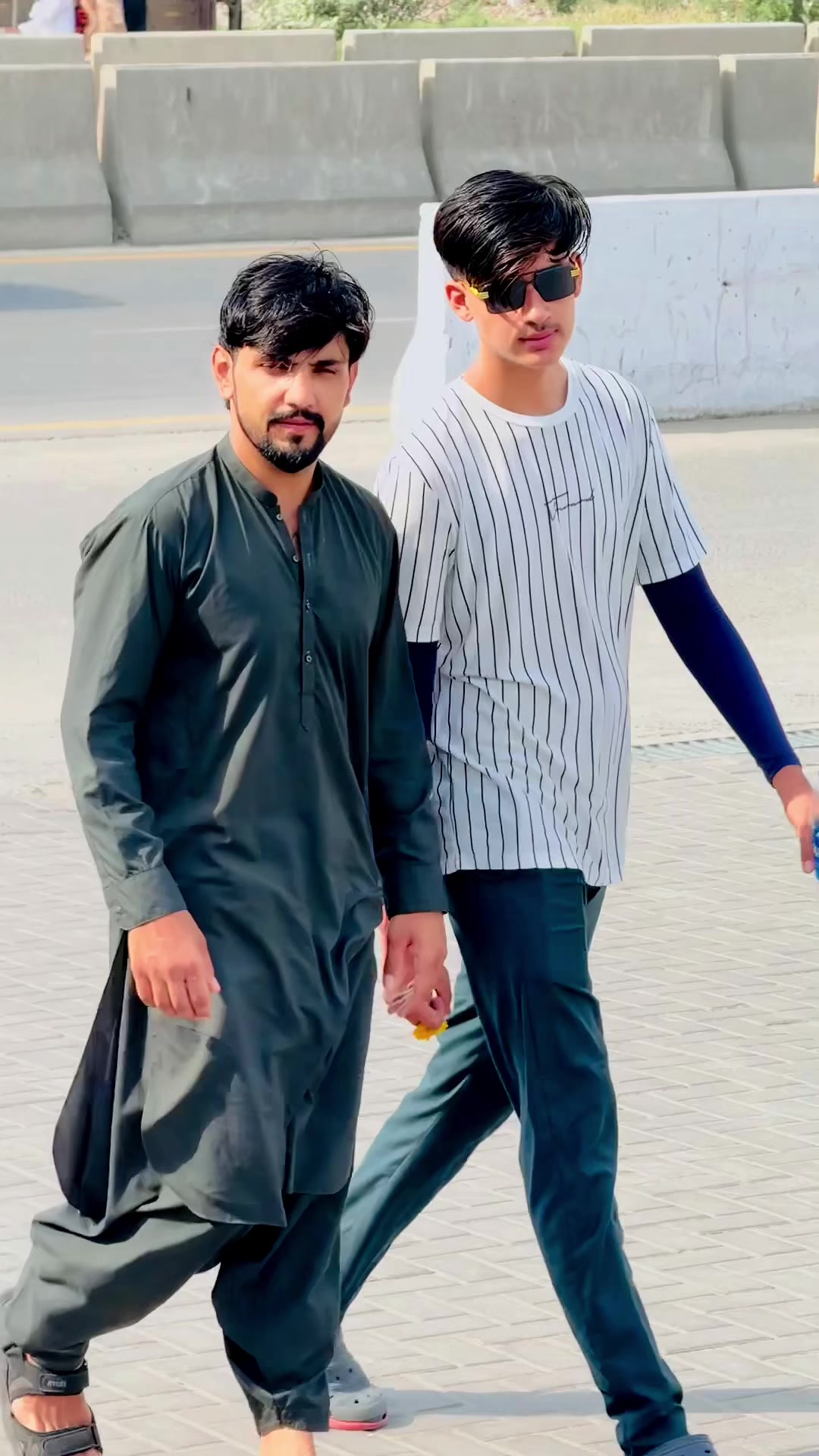 @☺️ABDUL☠️ 5