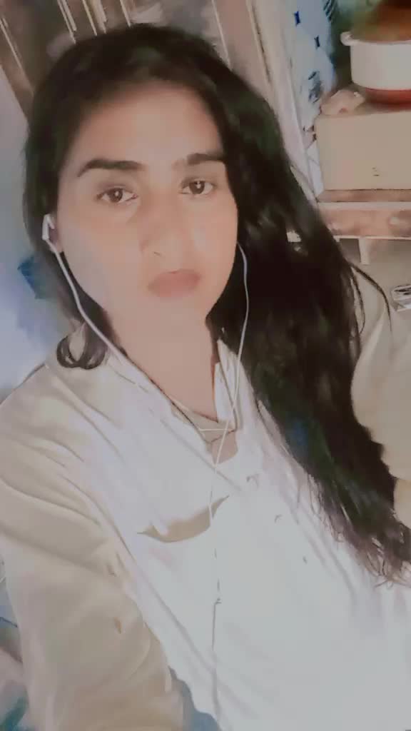 @Gurri madam 🤫🤫🤫