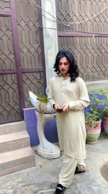 @Mehroo malik