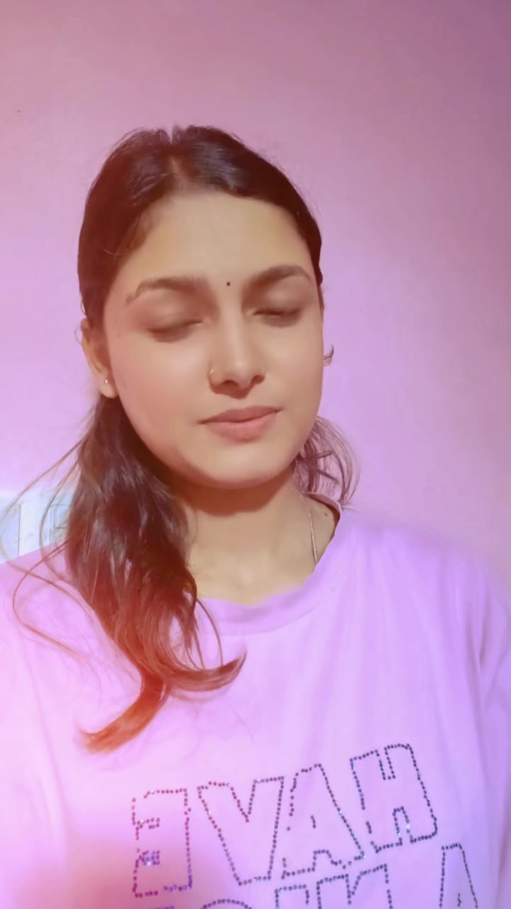 @Smirti✨