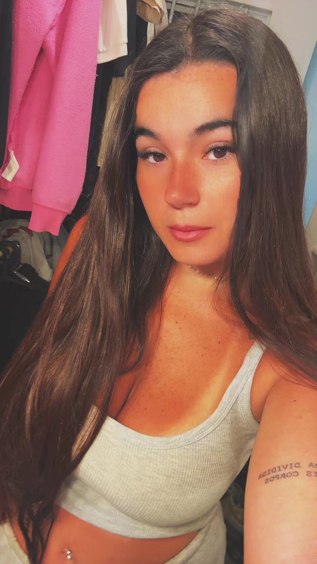 @whotfismachaz