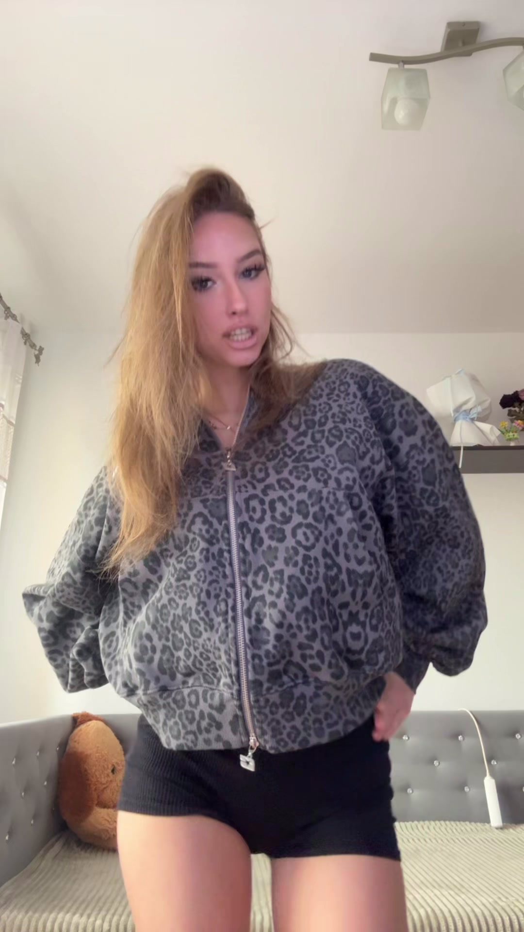 @julianka.__
