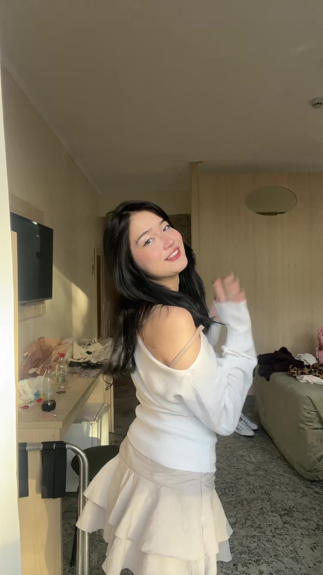 @claira