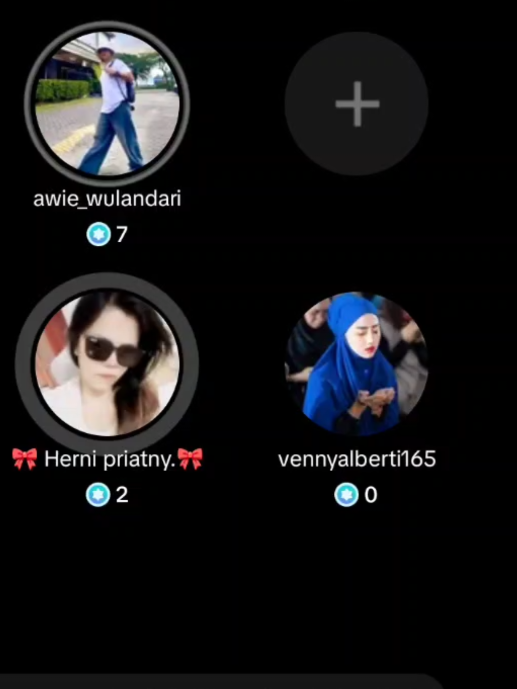 @zahra zain🧸👑♋