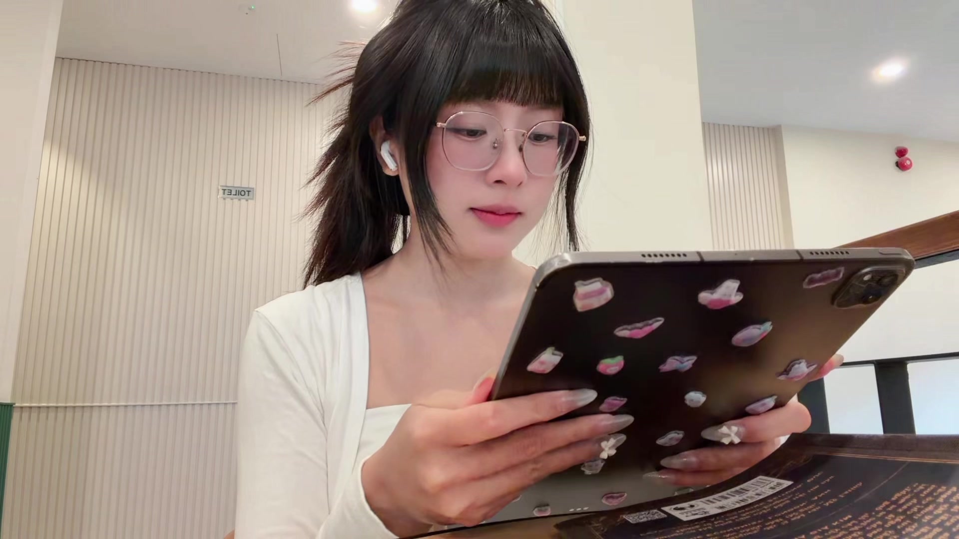 @Thor Th&uacute;i đi dạo 🐰