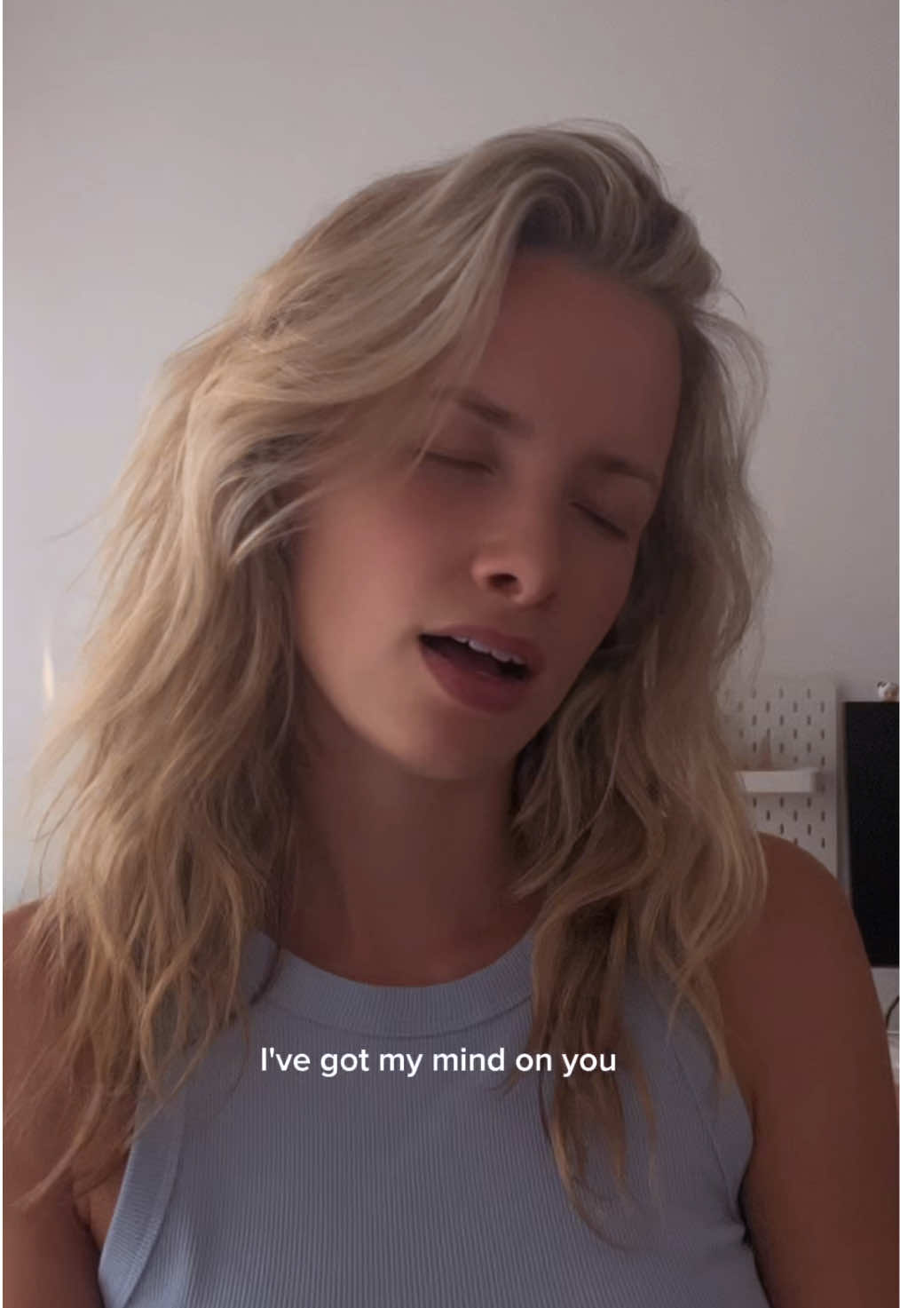 @OLIVIA