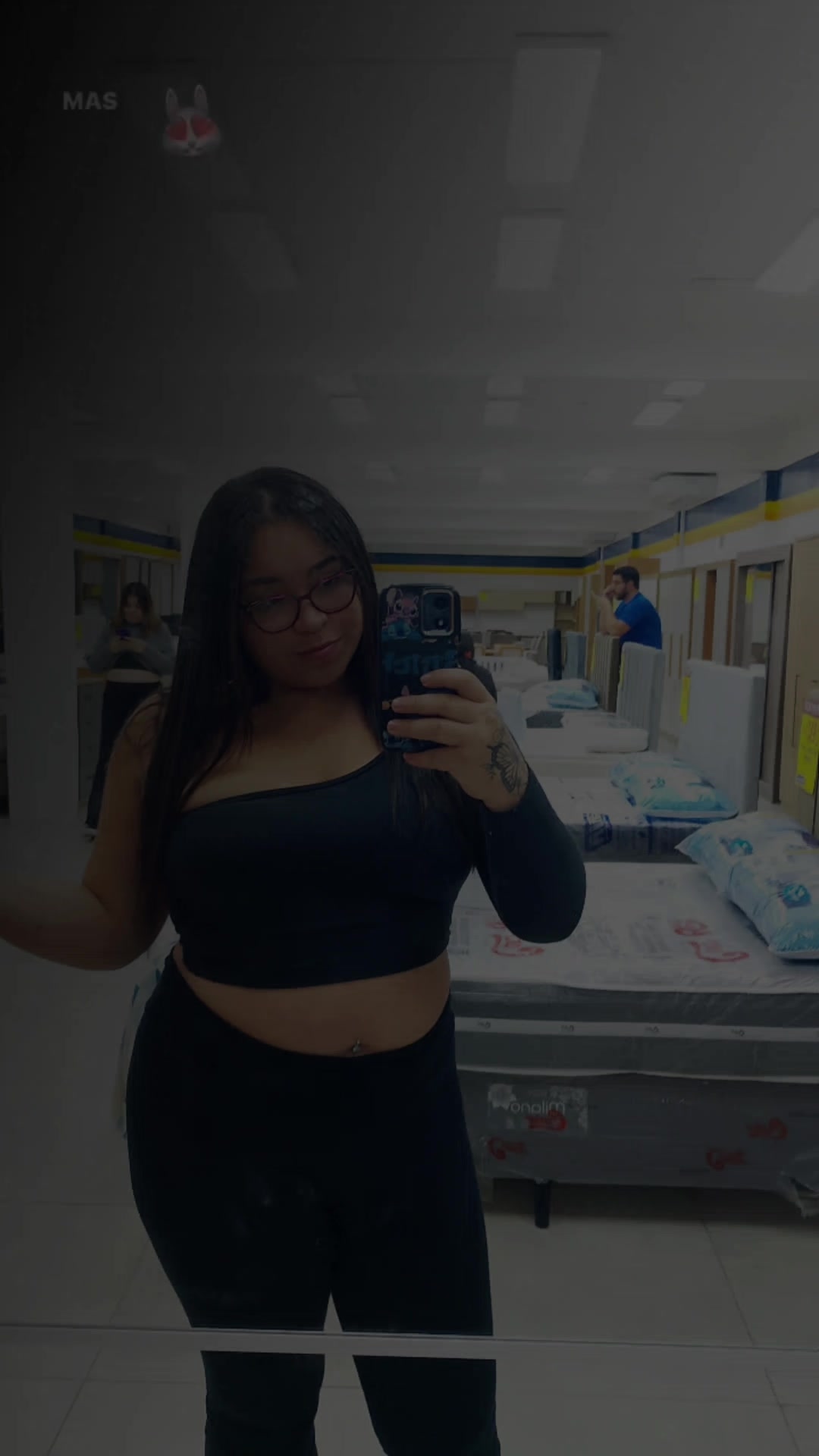 @laisakadyja