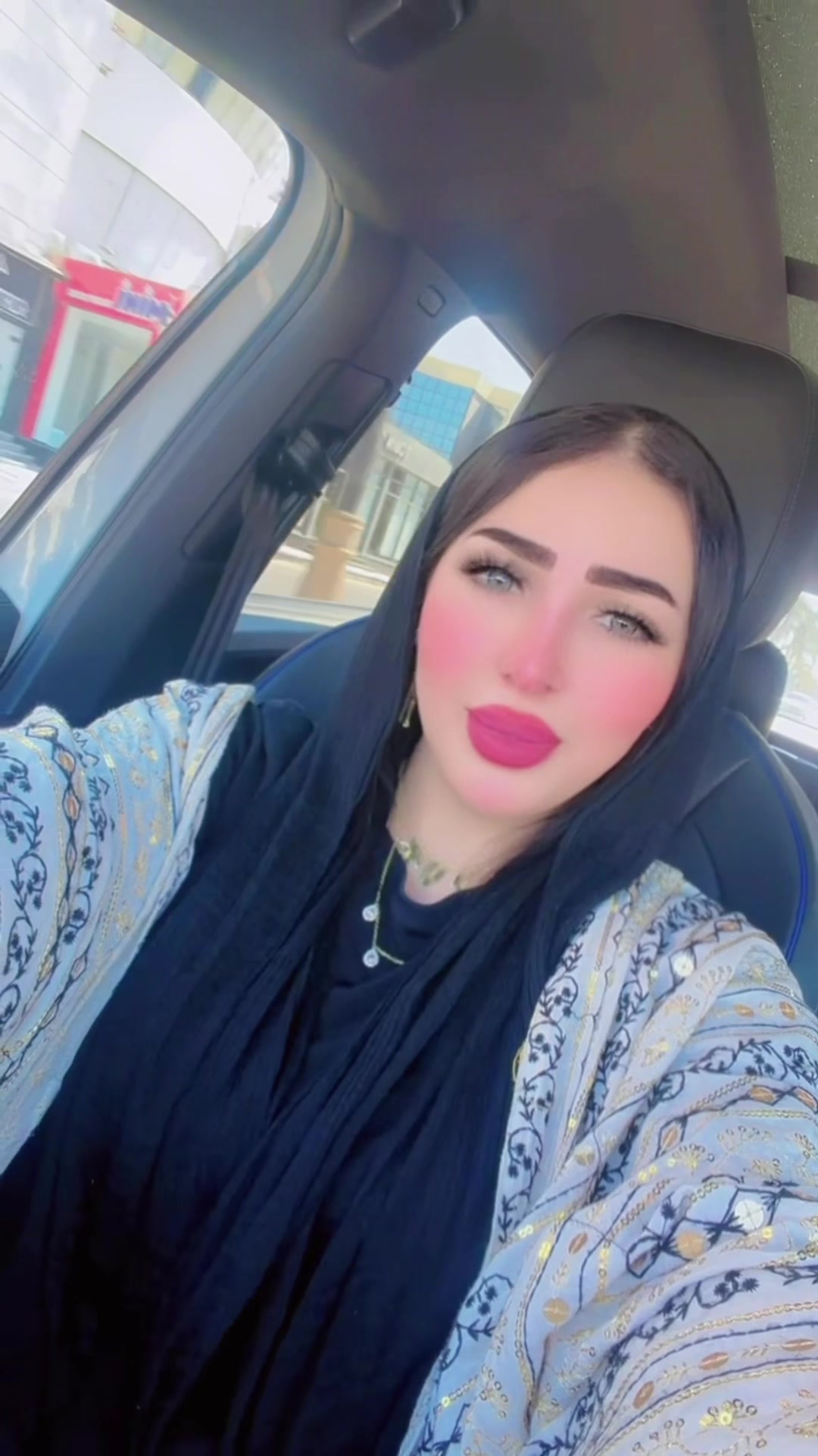 @ملكة الخليج اية الجبروني