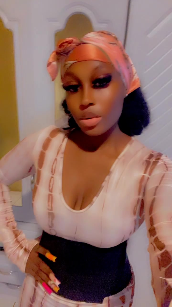 @simply tina 🇳🇬