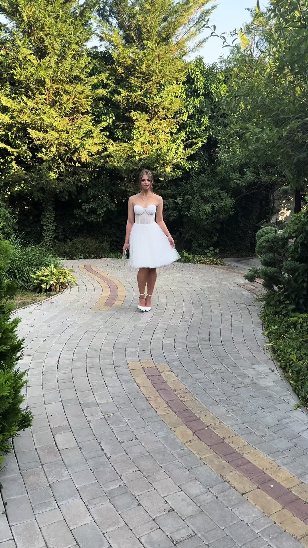 @ANGELHI22