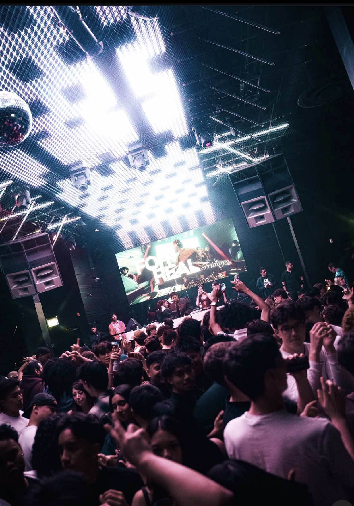 @Celebrities Nightclub