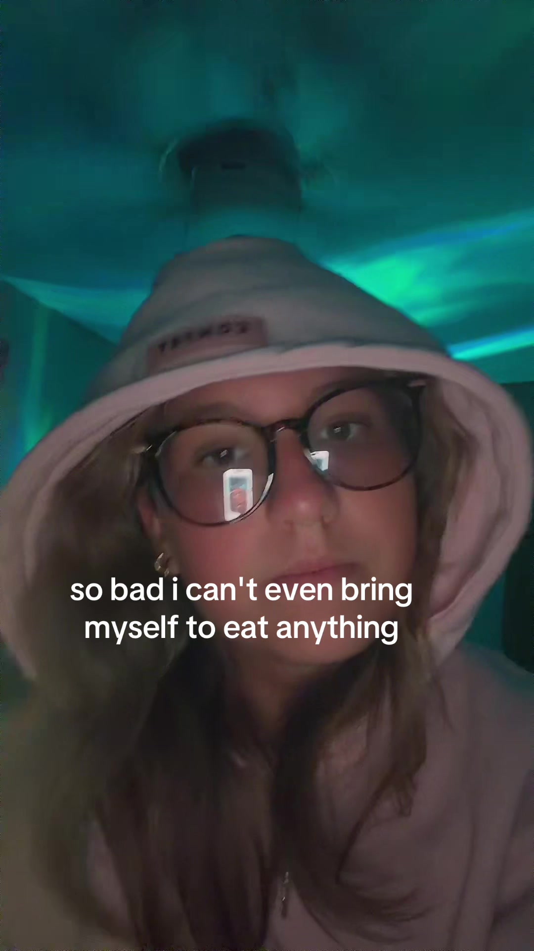 @???