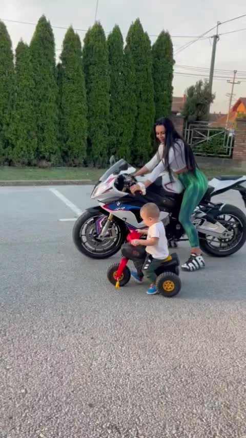 @D❤️A❤️C❤️A 🏍Born to ride🏍