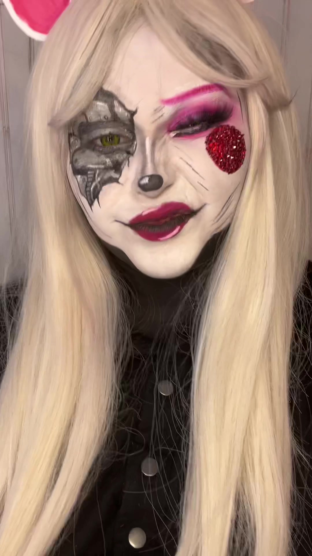 @Ellehalloween