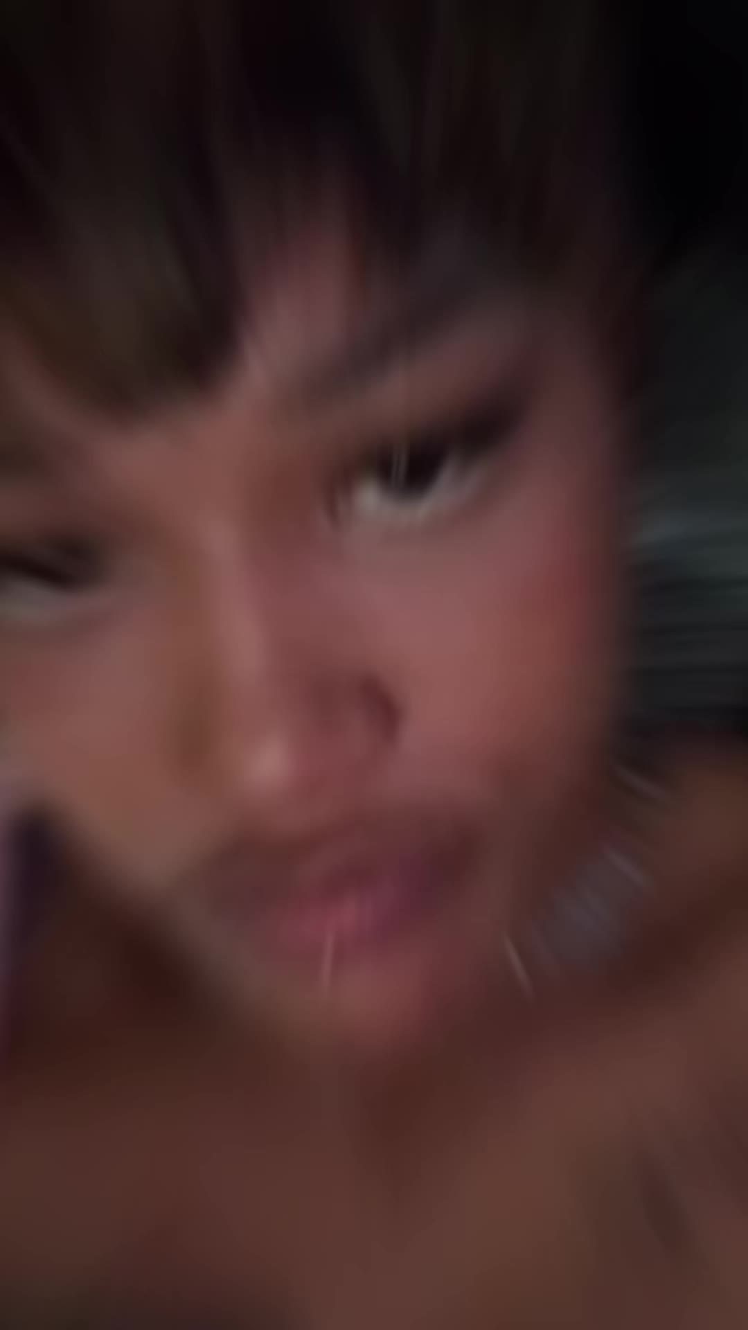 @itsnotmekeepscrolling