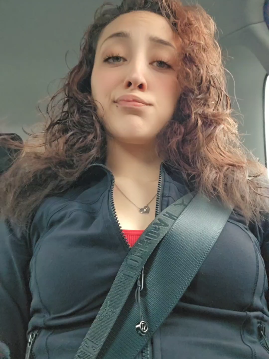 @MEL✨️