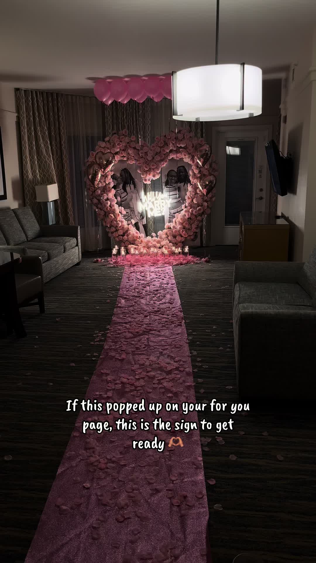 @TheRomanceLady💕