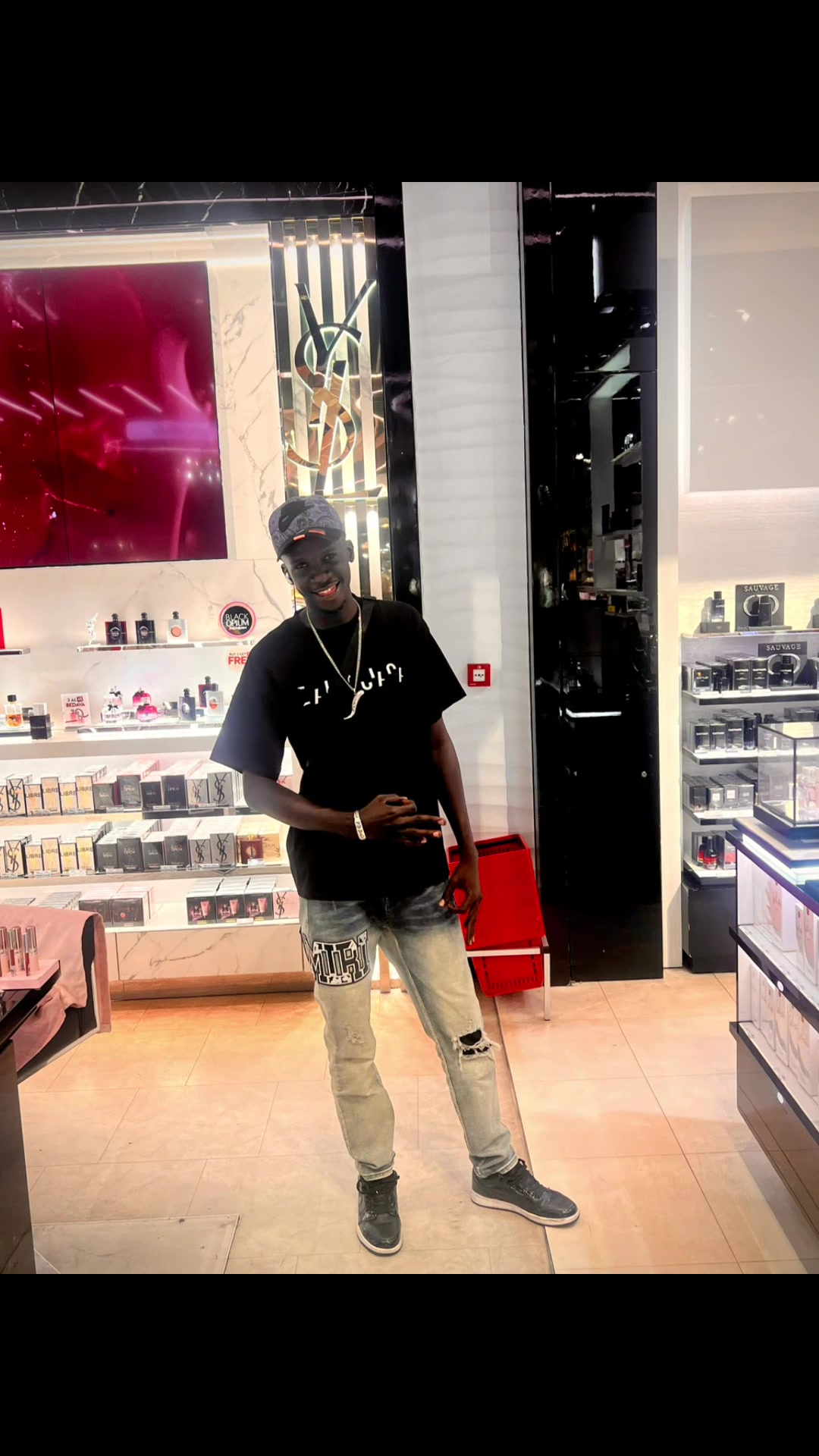 @Dave Jvllow 🇸🇳