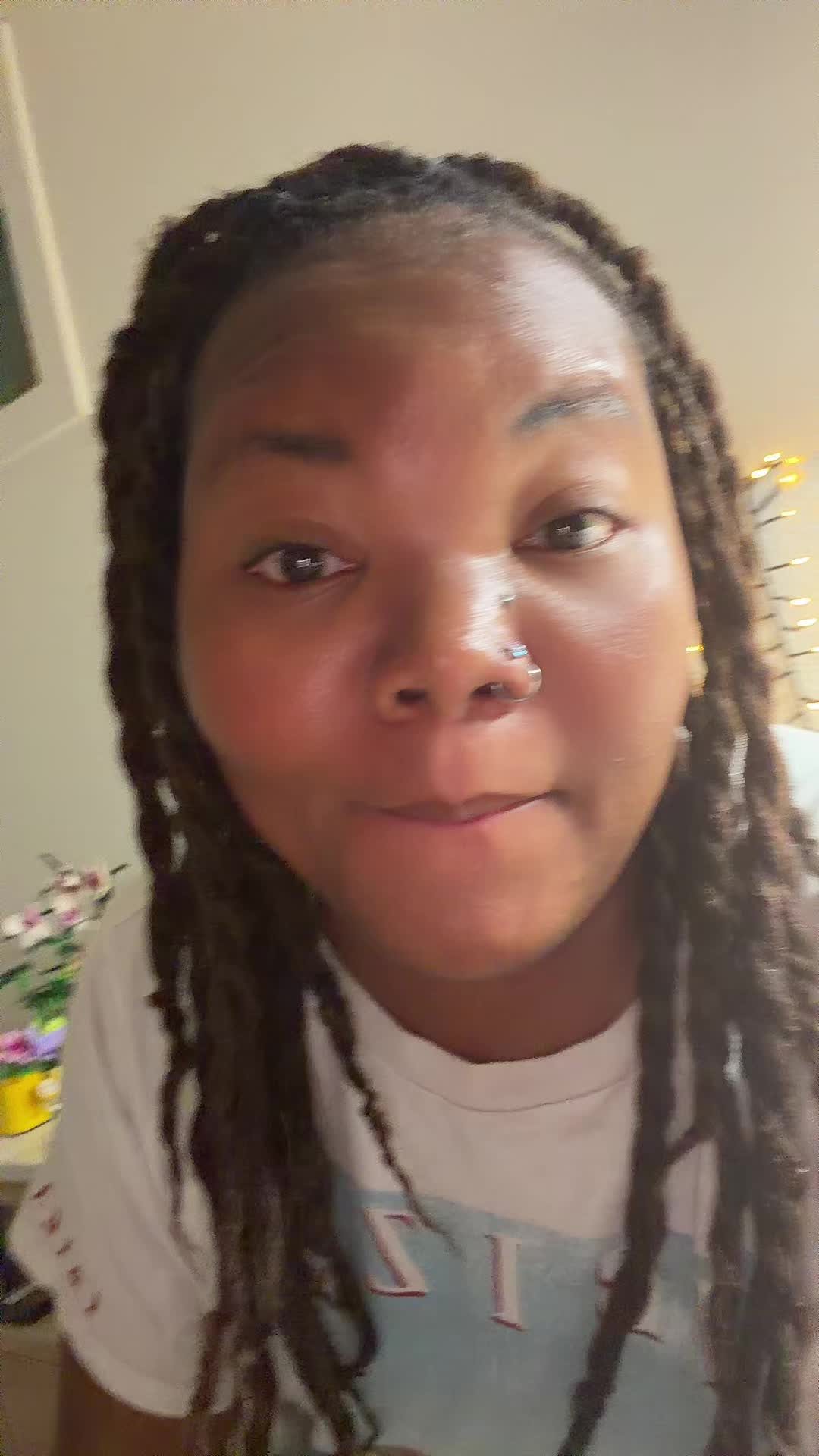 @Niayvette