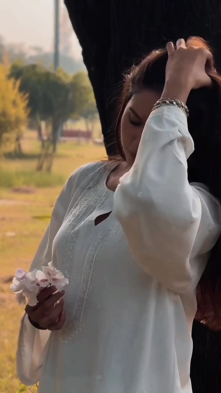@sonam bajwa official ✅