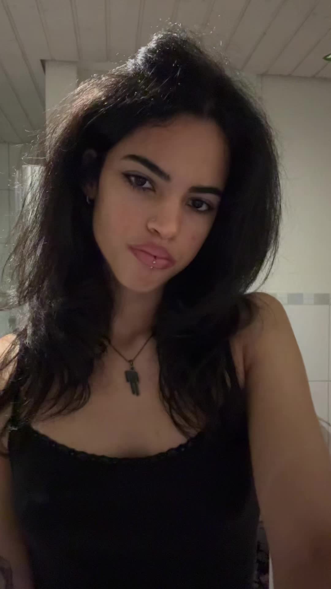 @Thaís