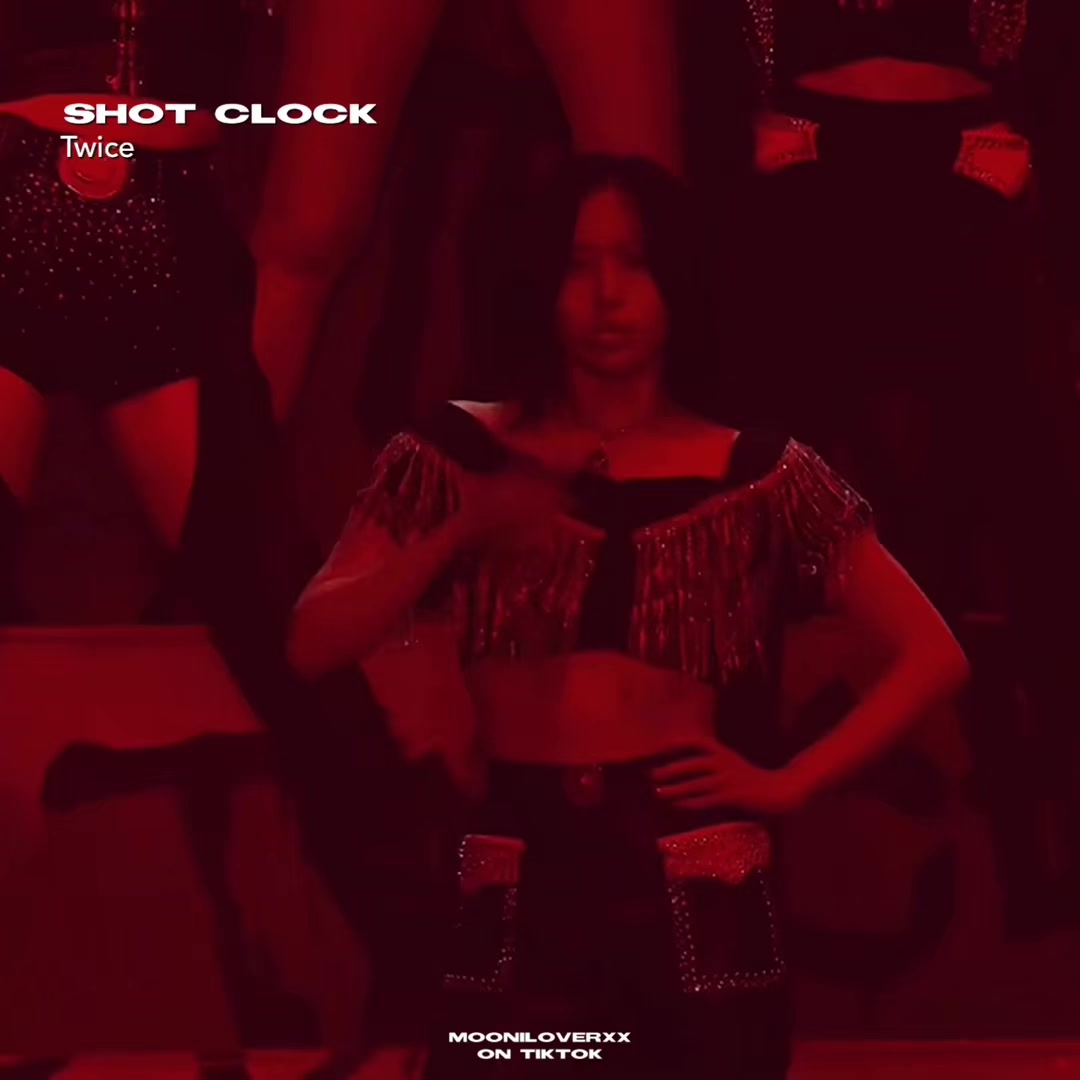 @Mooniloverxx