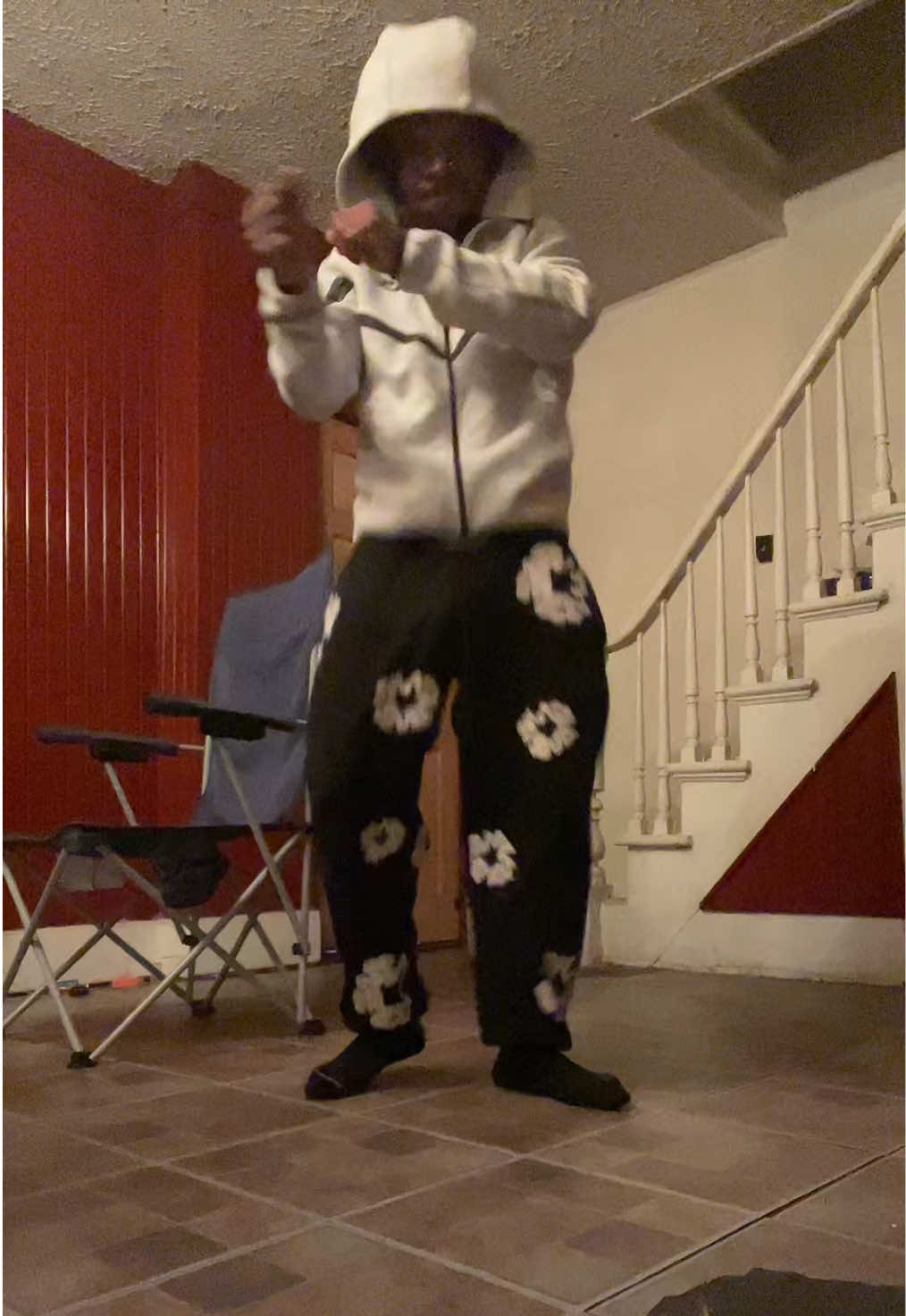 @Mrgetshitlitt83