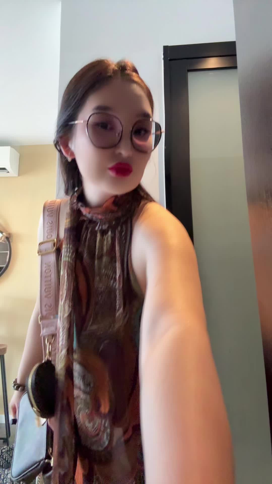 @Hot