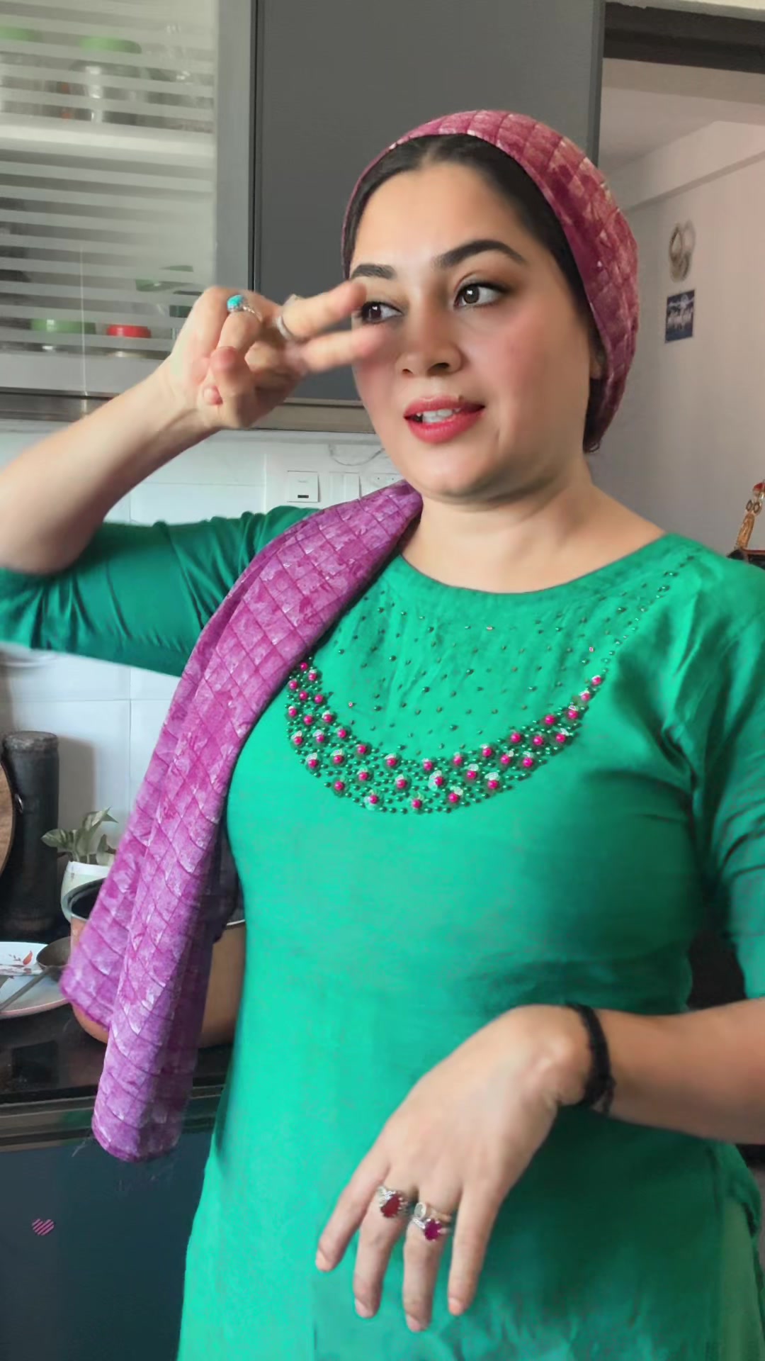 @പോന്നു മിന്നു