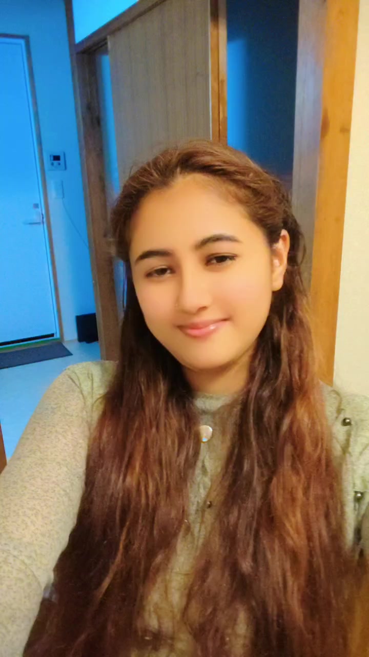 @JANU❤️💫