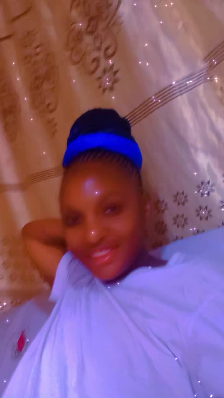 @elizabethkahkitho