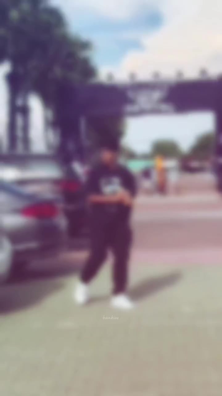 @𝒃𝒂𝒏𝒌𝒊𝒖𝒖