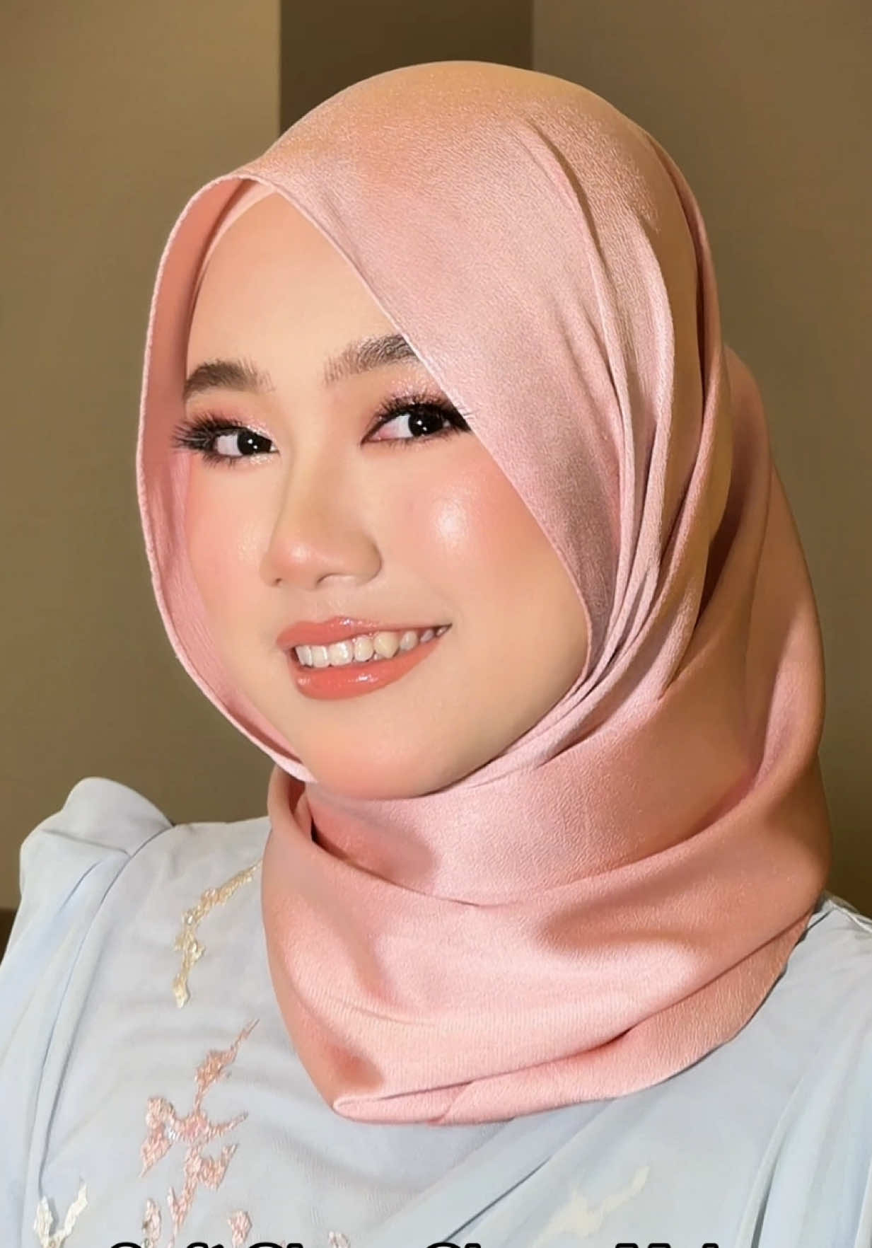 @NaddyNahar Makeup Artist