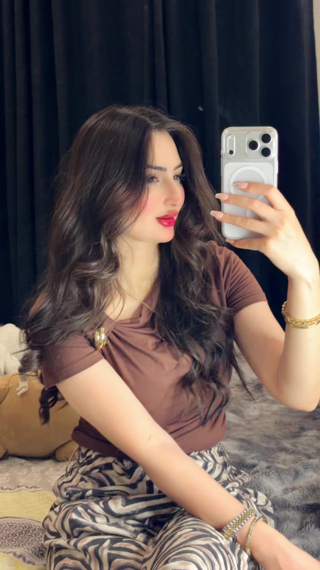 @Zarnab Khan Swati