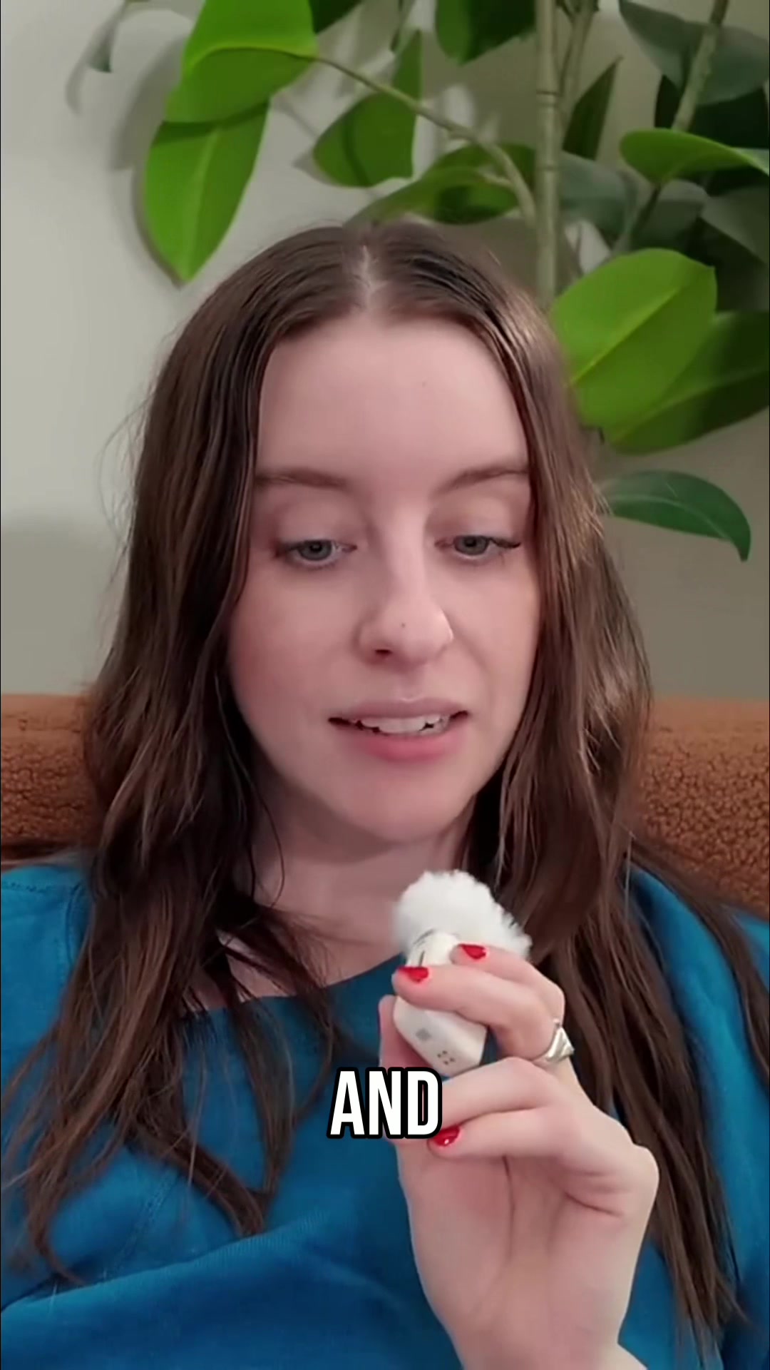 @carlyincontro