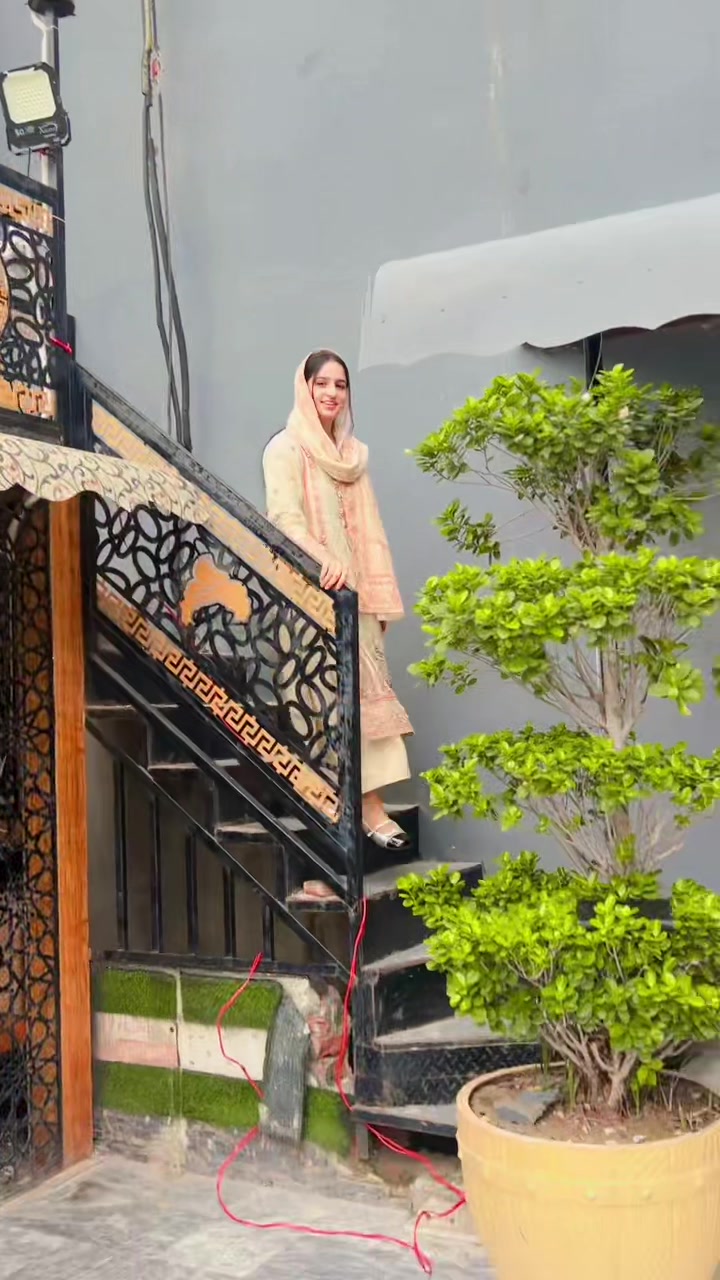 @Muneeba khan