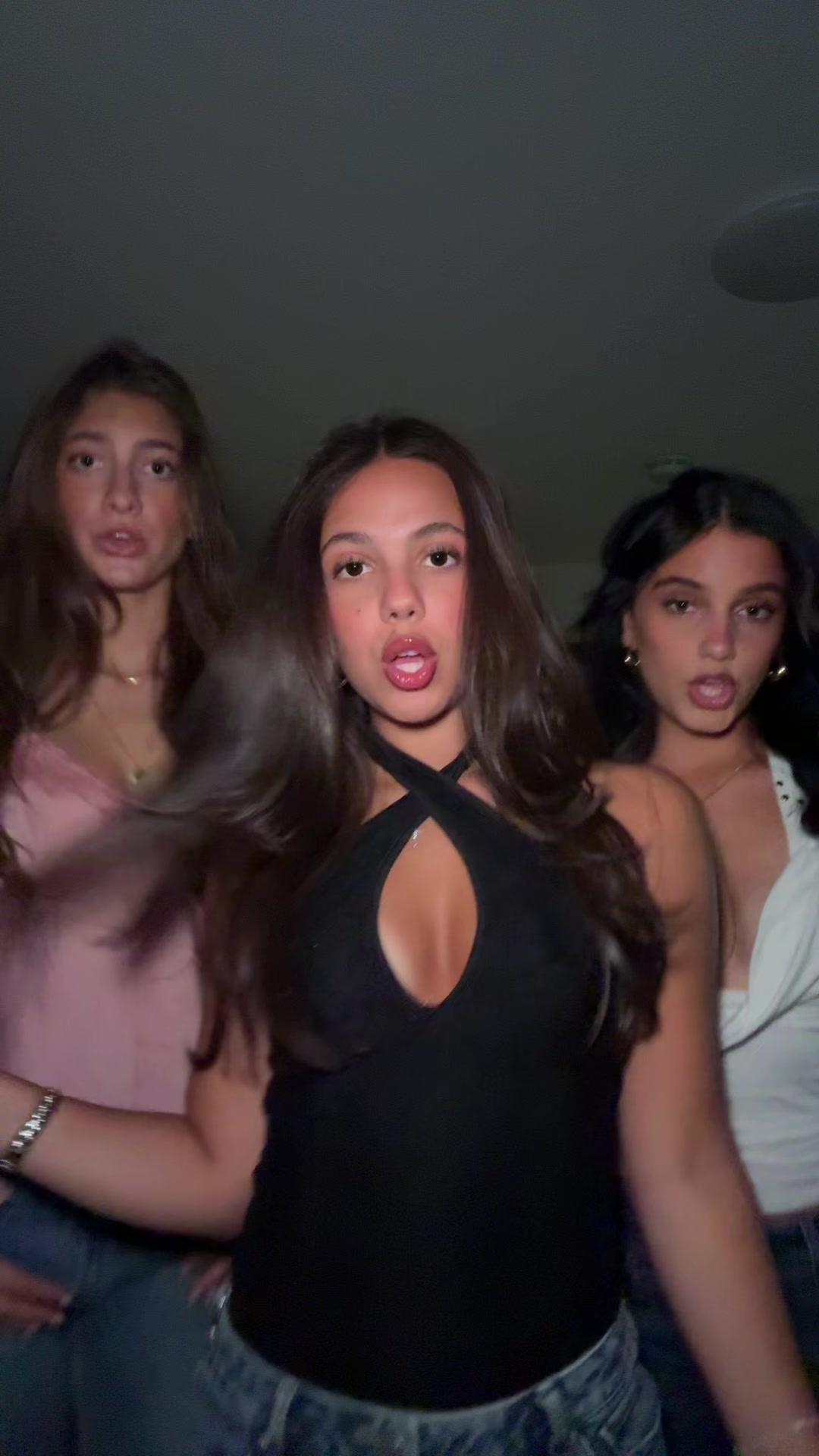 @Isabella