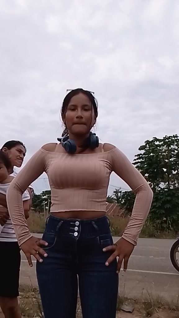 @Fiorela flores🫦