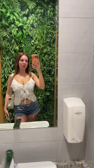 @Bojana